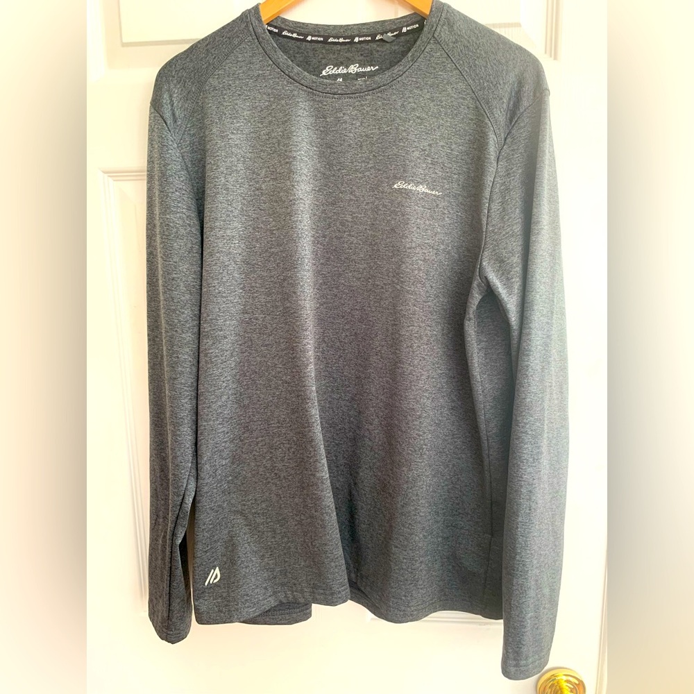 Eddie Bauer T-Shirt: Heather Gray Crewneck Long Sleeves, Polyester Blend, Large